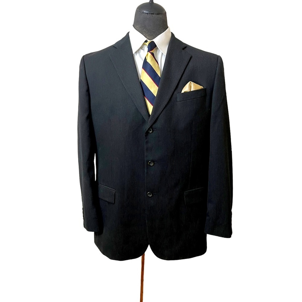 MERONA MENS DRESS BLAZER PINSTRIPE SIZE 46L IN GREAT CONDITION BKAZER ONLY.☑️